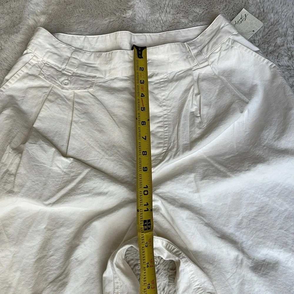 Free People high street Pleated  wide leg Shorts in optic white - Picture 8 of 10